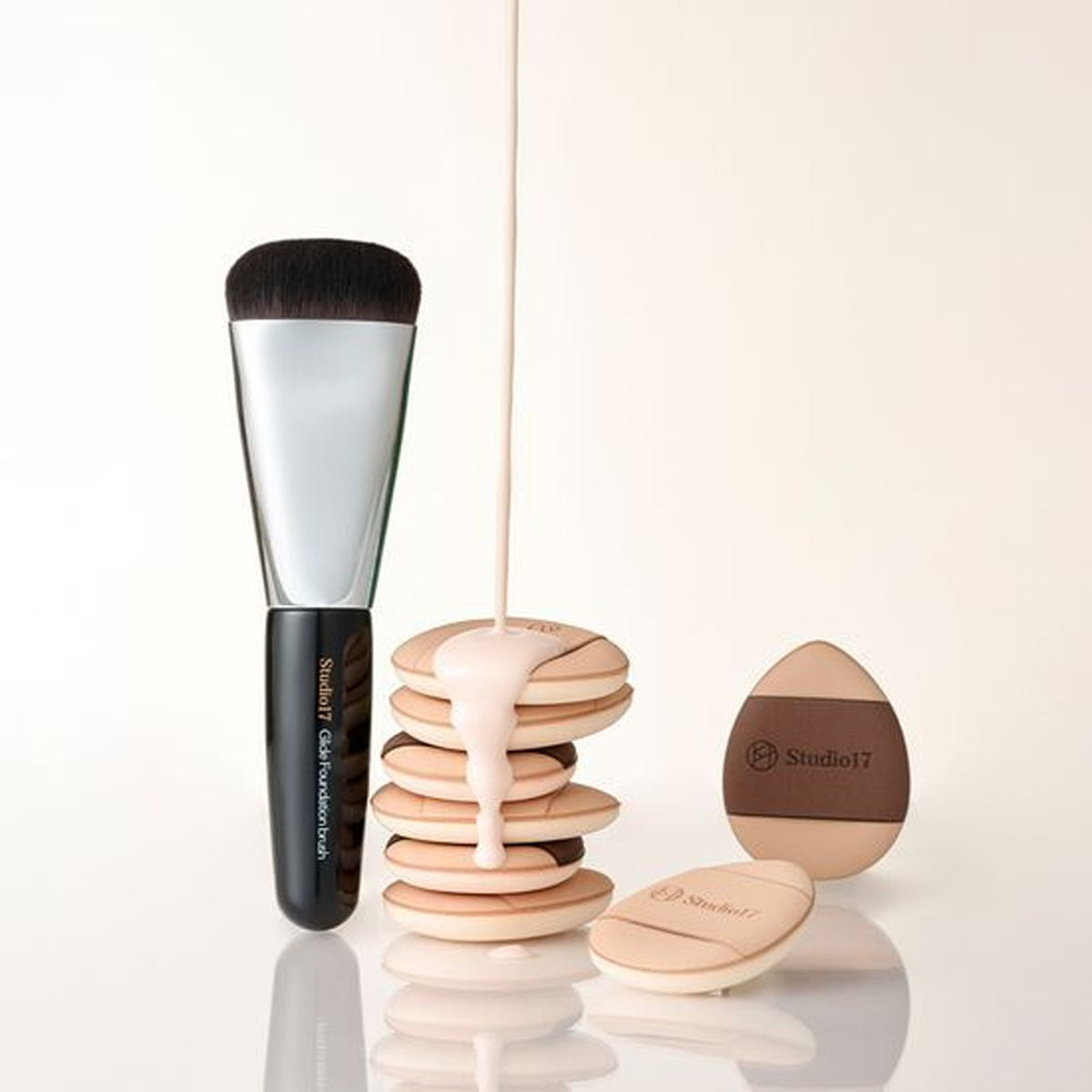 STUDIO17 Skin Fit Base Makeup Kit