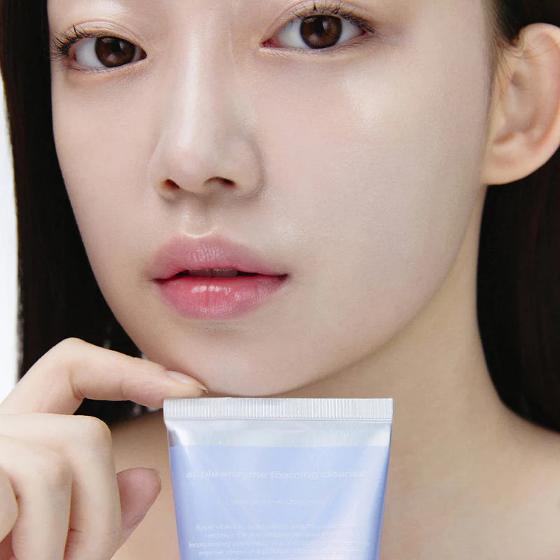 glow Apple Enzyme Foaming Cleanser 110g