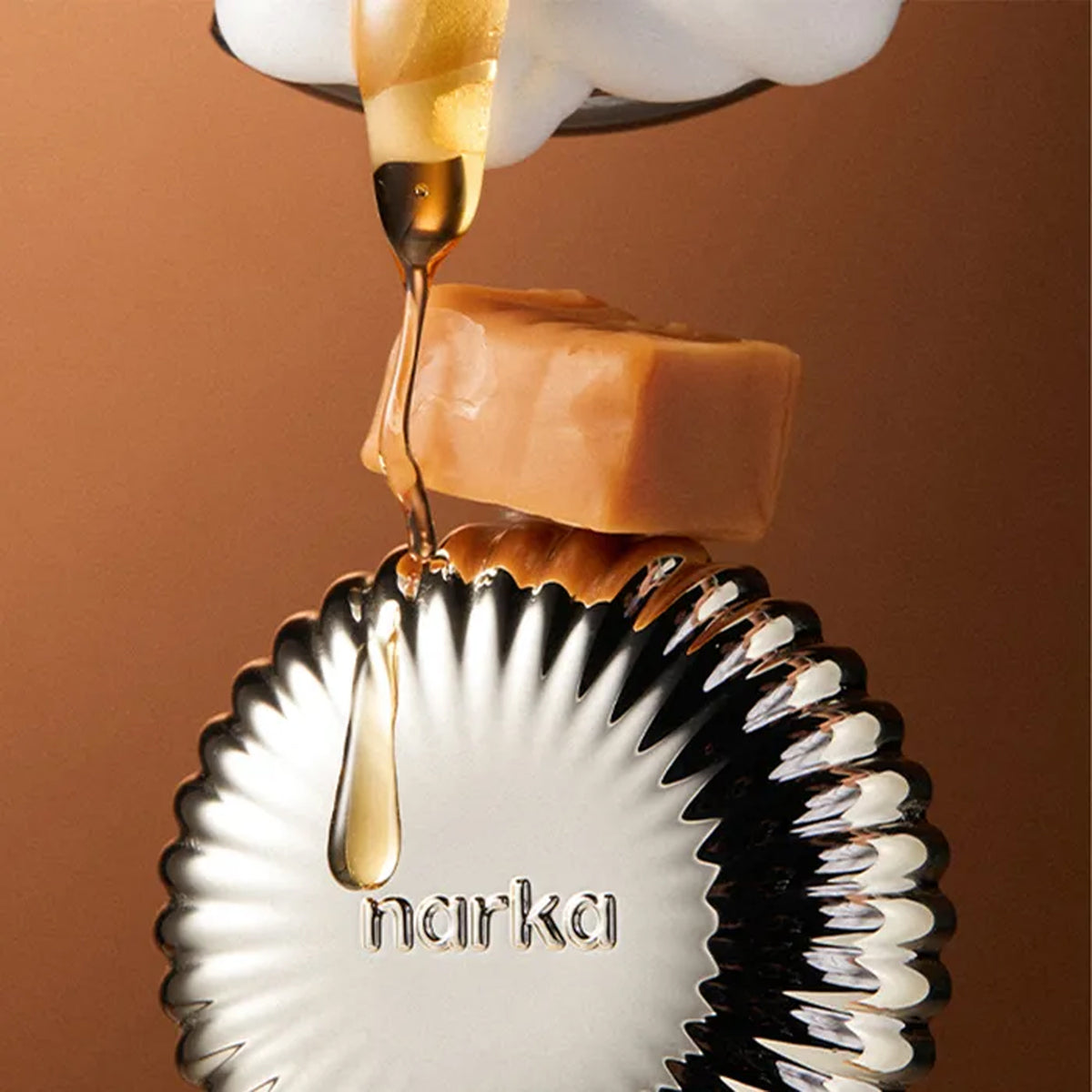 narka Intensive Caramel Cuticle Balm