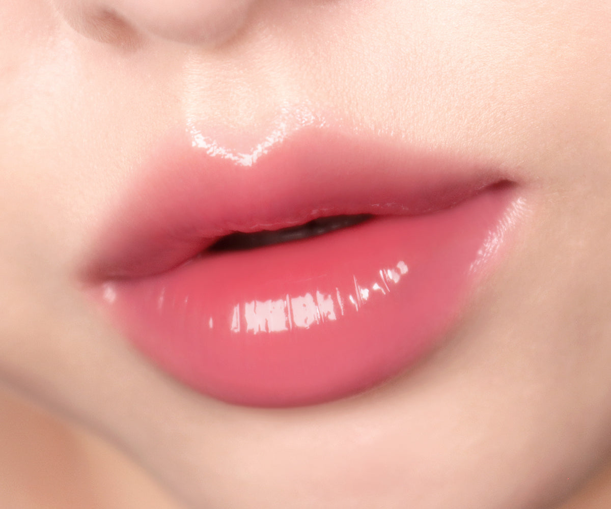 AOU Glowy Tint Balm shade of APPLE BALM