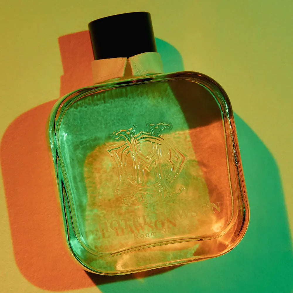 HOTEL DAWSON Room No. 792 Diffuser (250ml) - Green Citrus Scent (Main Diffuser + Fur Coaster + 5 Reed Sticks Set)
