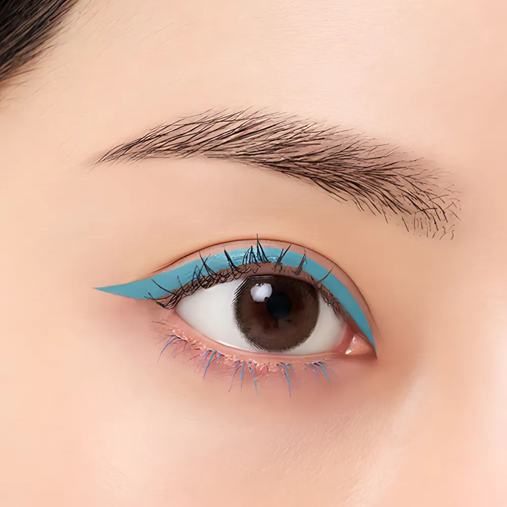 KITSCH CATCH Festive Eye Liner 0.5g in Soda Blue Shade.